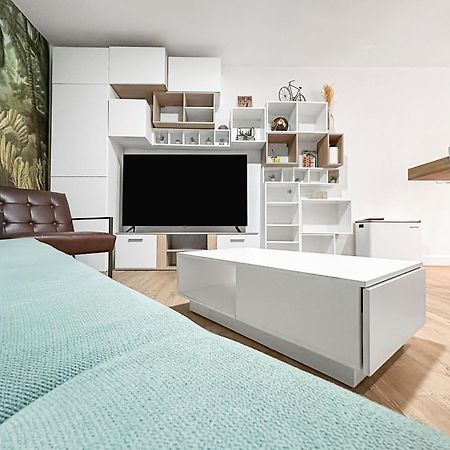 Апартаменти Balcon, Parking, Piscine Et Clim' A 2 Pas Du Port Santa Lucia Сен-Рафаель Екстер'єр фото