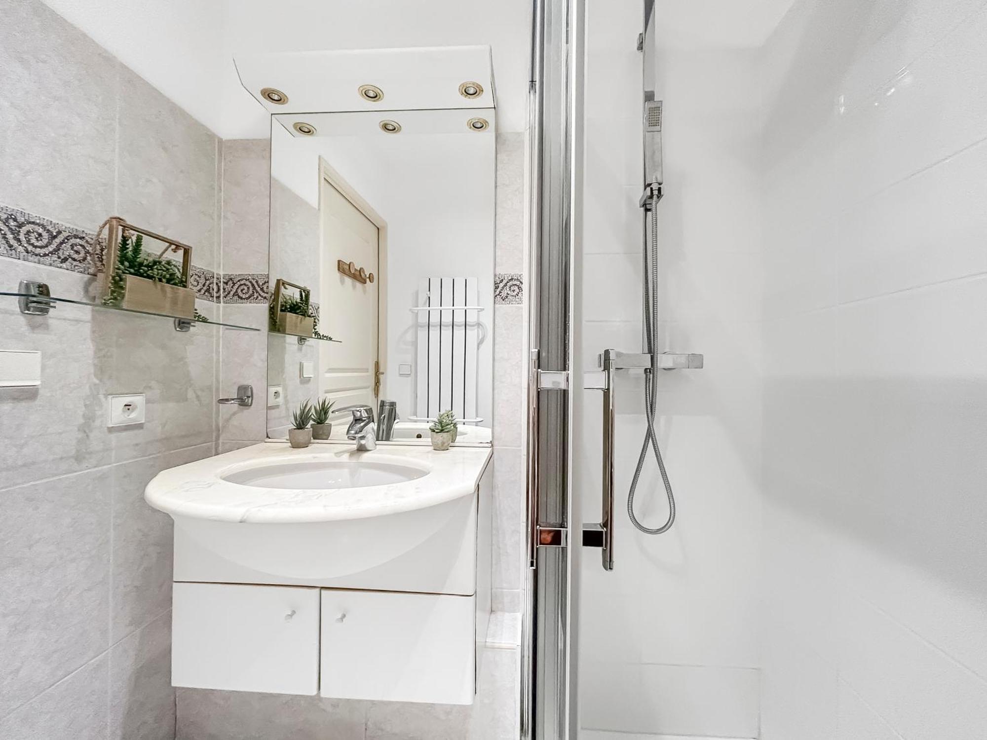 Апартаменти Balcon, Parking, Piscine Et Clim' A 2 Pas Du Port Santa Lucia Сен-Рафаель Екстер'єр фото