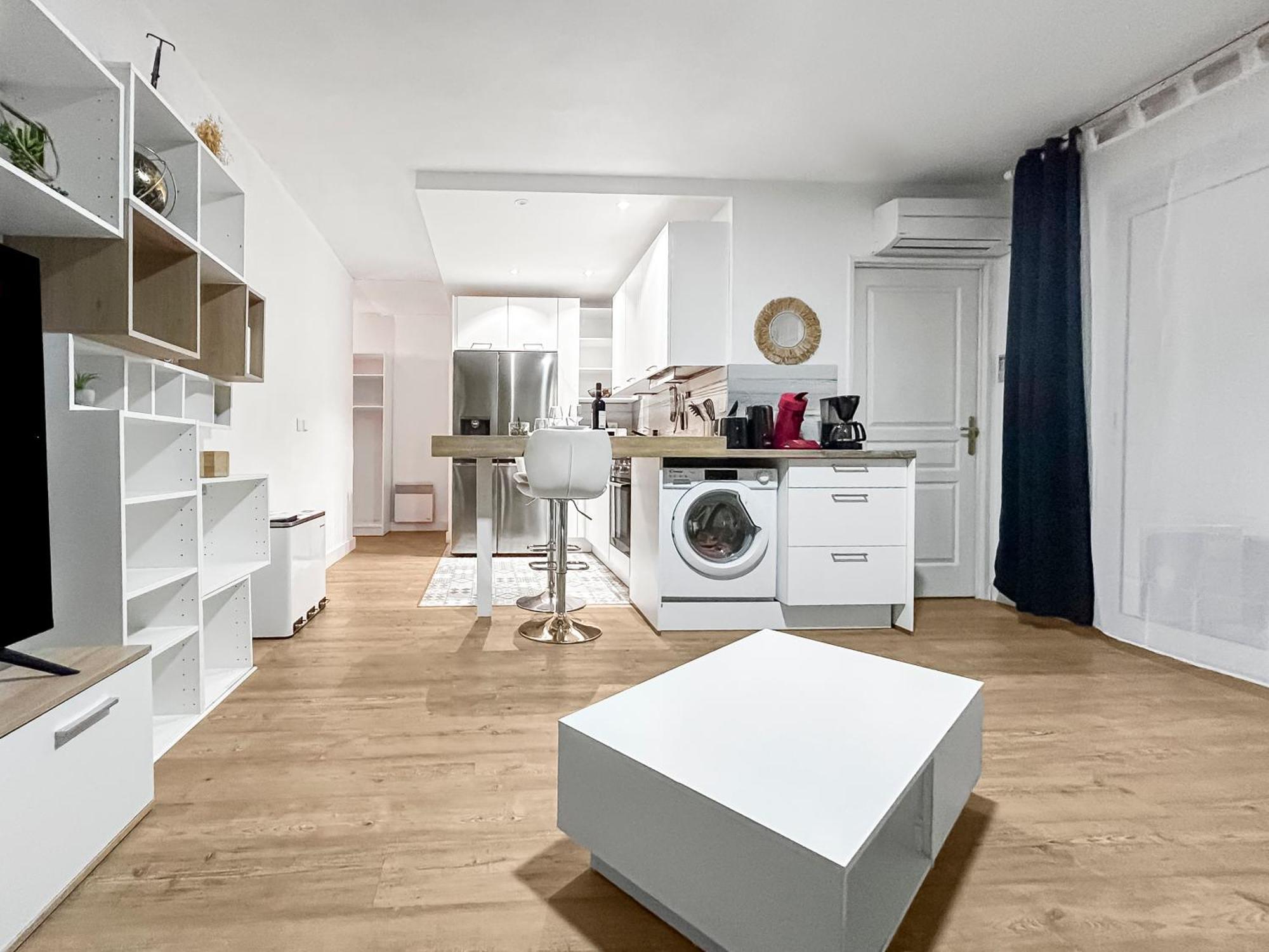 Апартаменти Balcon, Parking, Piscine Et Clim' A 2 Pas Du Port Santa Lucia Сен-Рафаель Екстер'єр фото